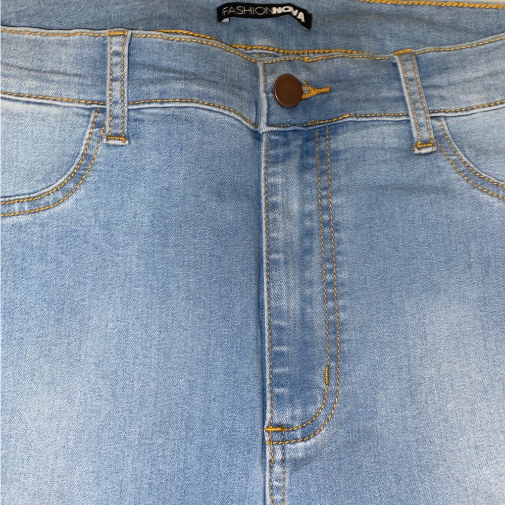 Jean - Picture 2 of 3
